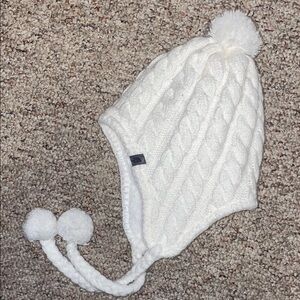 North Face White Cable Knit Pom-Pom Hat